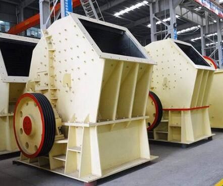 Large 280T/H 590R/Min Hammer Mill Machine For Limestone Cement Plant